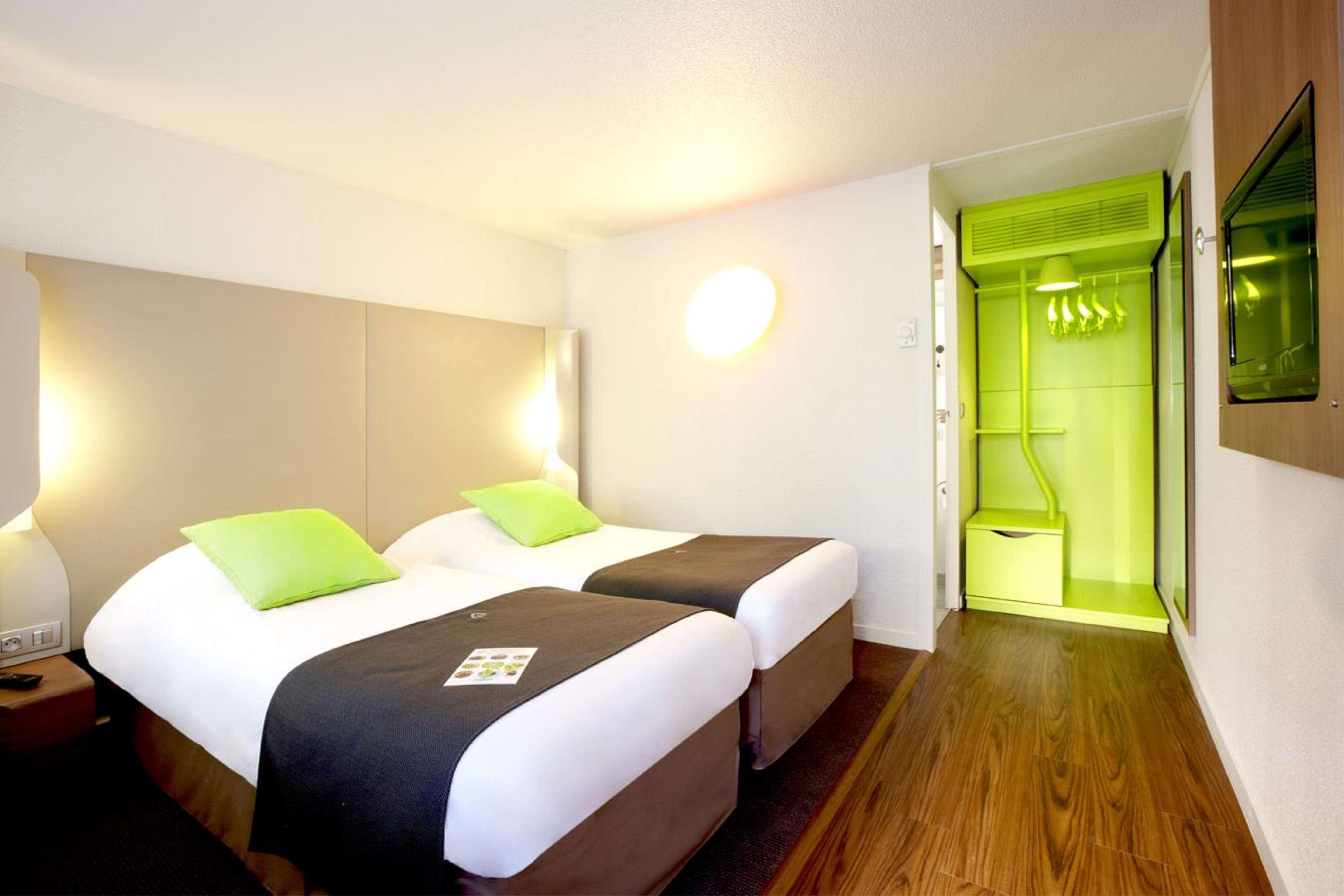 Campanile Chartres Hotel Ngoại thất bức ảnh