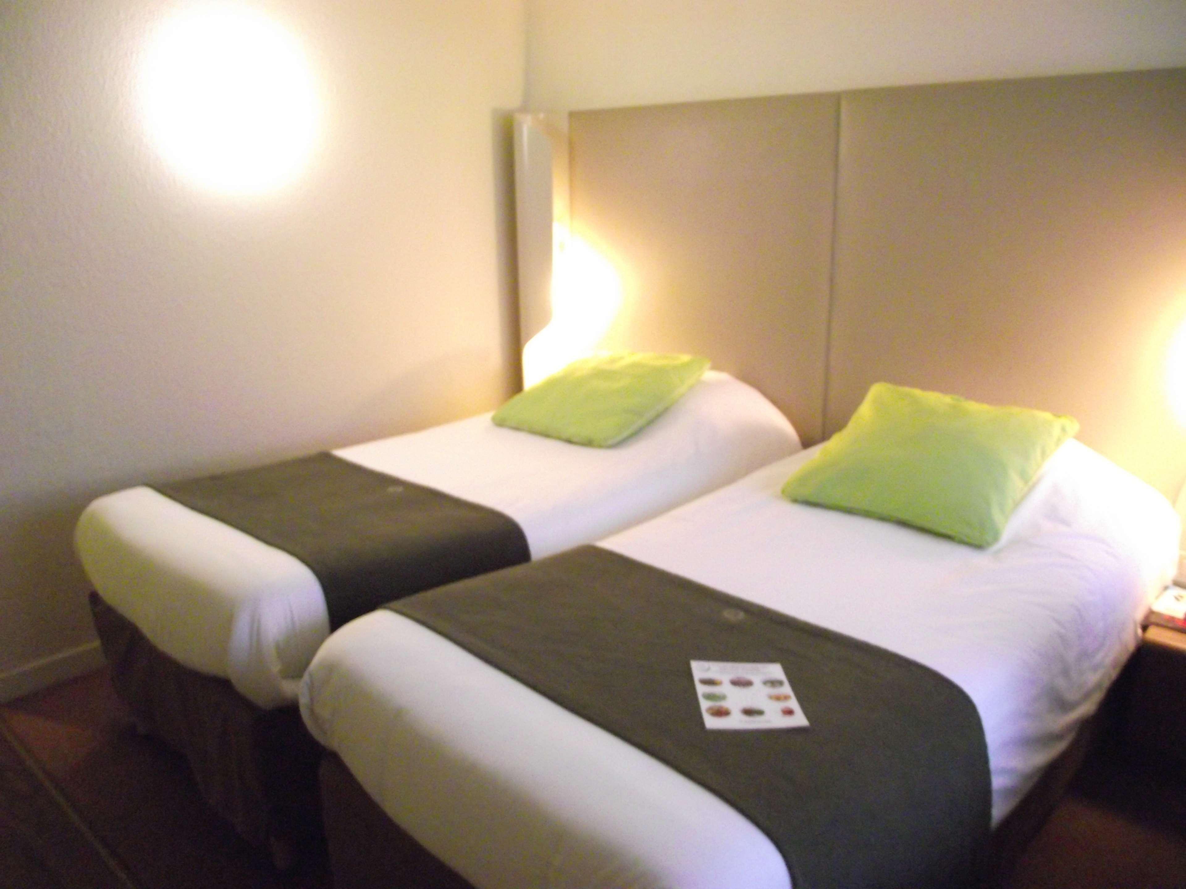 Campanile Chartres Hotel Ngoại thất bức ảnh