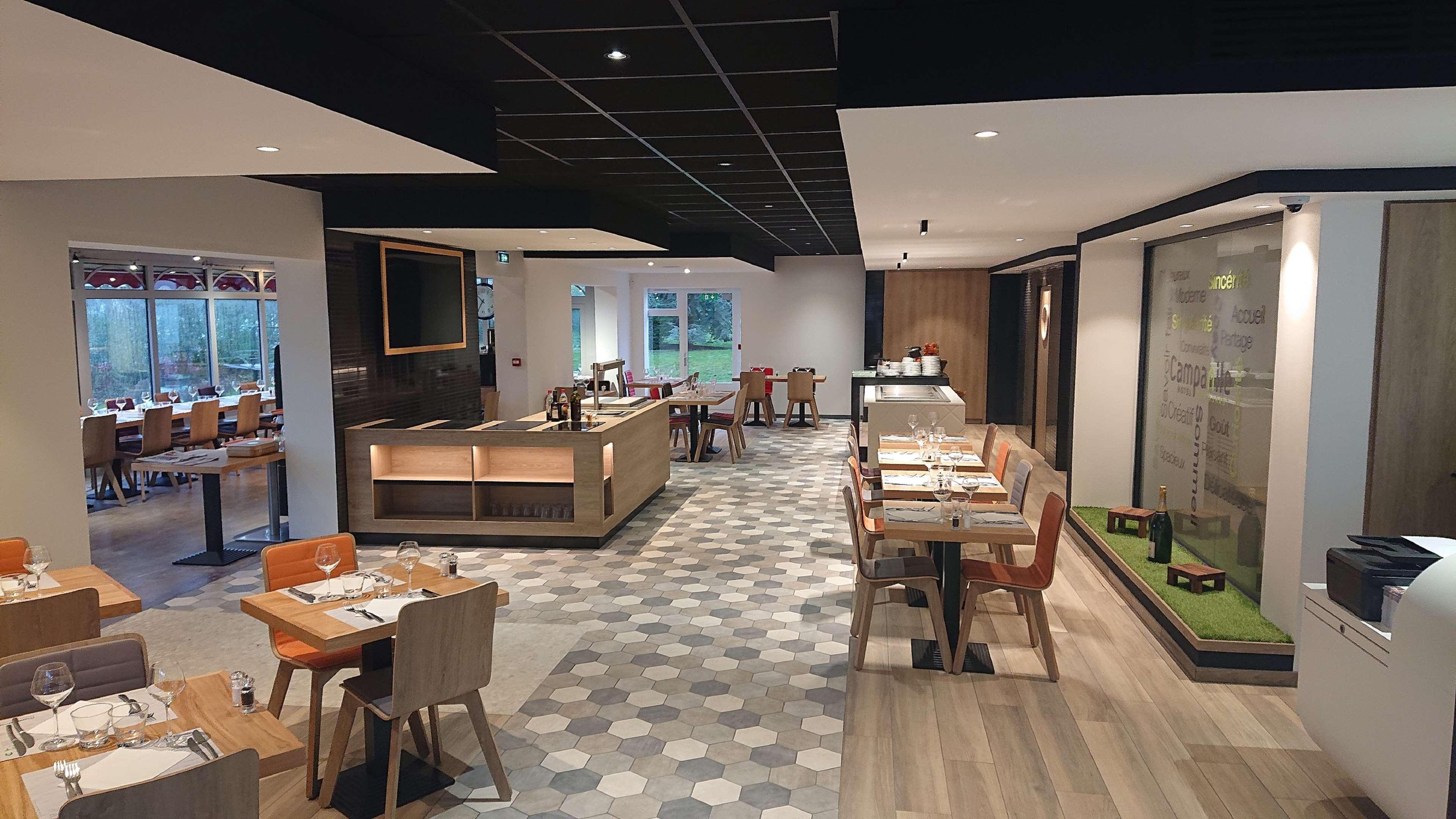 Campanile Chartres Hotel Ngoại thất bức ảnh