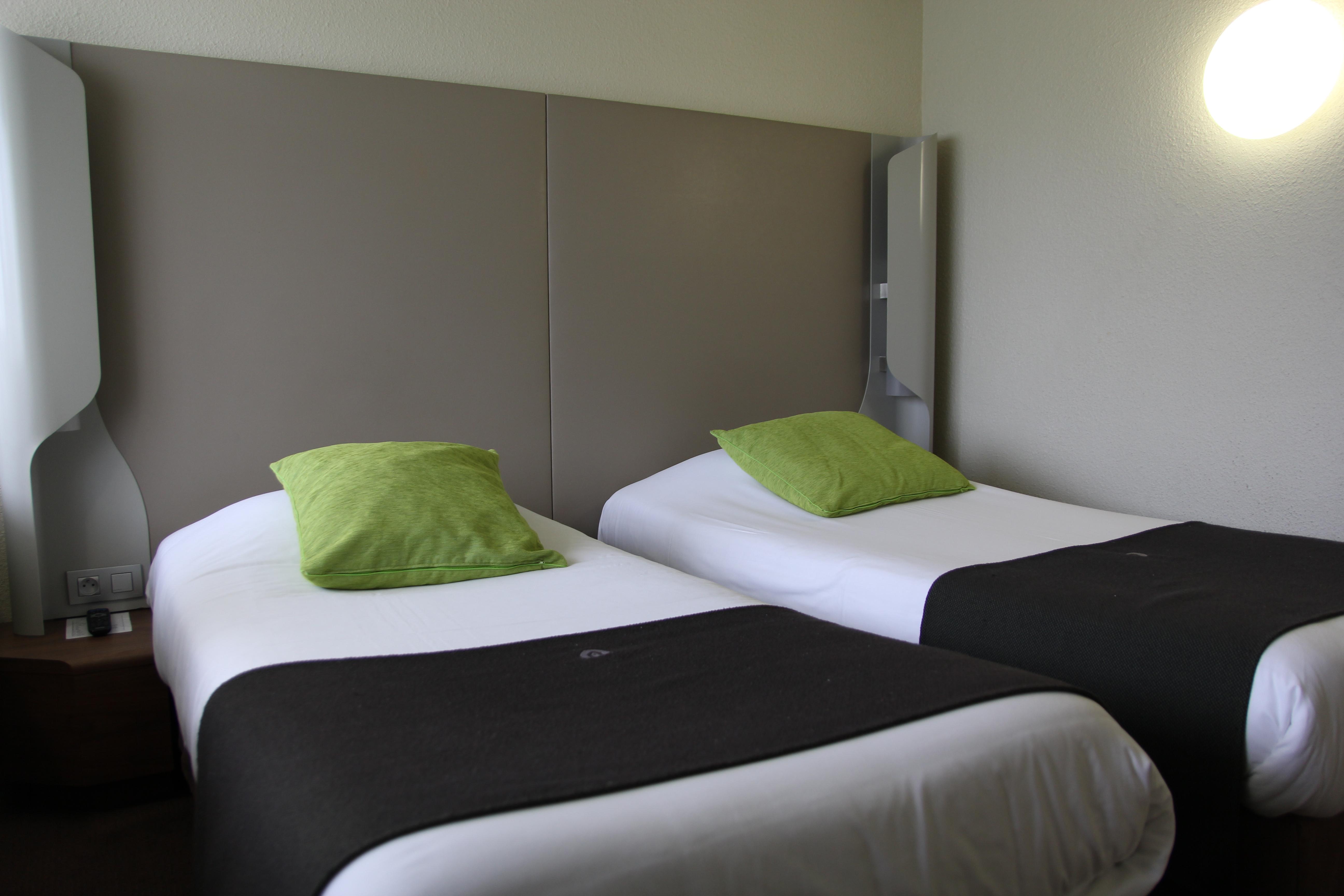 Campanile Chartres Hotel Ngoại thất bức ảnh