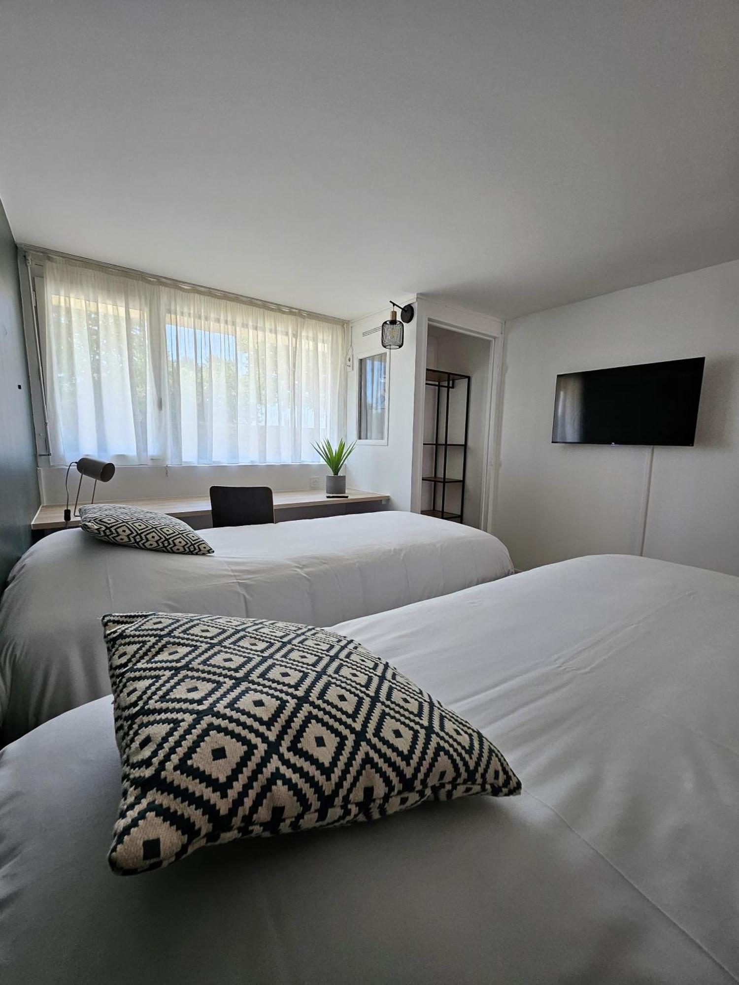 Campanile Chartres Hotel Ngoại thất bức ảnh